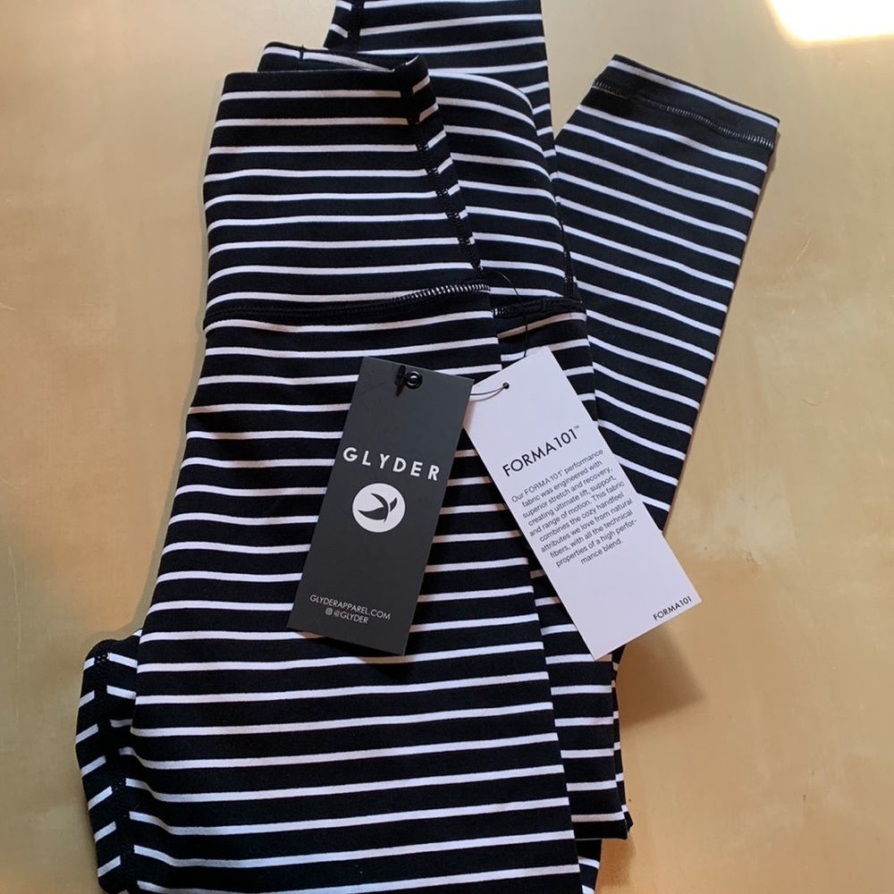 Glyder yoga leggings 7/8 NWT XXS
